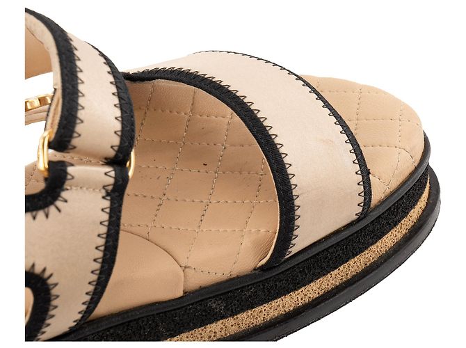 CHANEL - Sandali Chanel in tela beige (T38) Marrone - vista 6