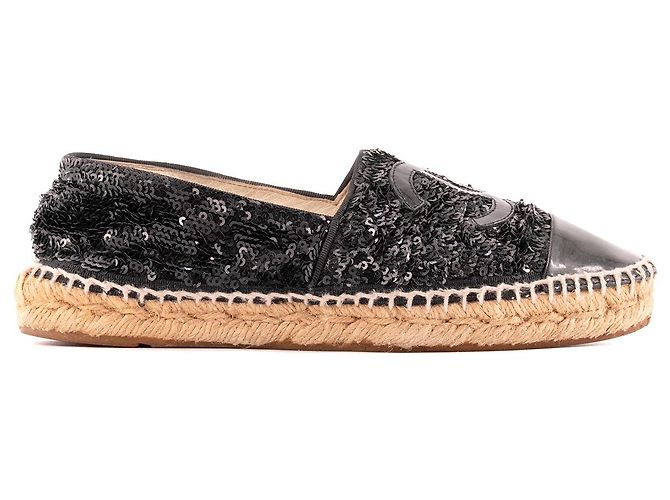 CHANEL - Espadrillas CC Chanel in paillettes e pelle verniciata nera (T37) Nero - vista 2