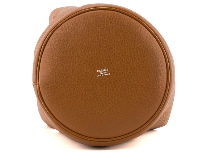 HERMÈS - Borsa a Spalla Mangeoire Hermès in Pelle Clemence Taurillon Oro Marrone - vista 4