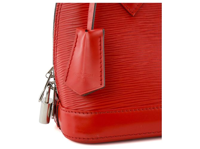 LOUIS VUITTON - Borsa a Spalla Alma BB Louis Vuitton in Pelle Epi Rossa Rosso - vista 9