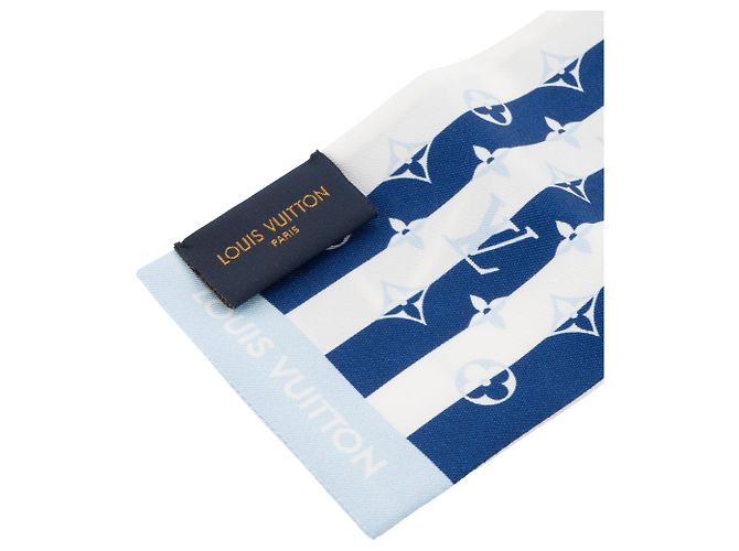 LOUIS VUITTON - Foulard in seta Parasol Louis Vuitton in seta blu e bianca - vista 5