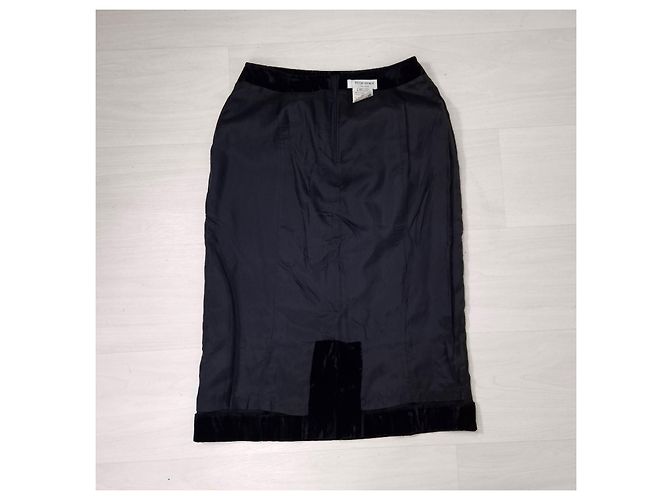 Yves Saint Laurent YSL Variation schwarze Samtrock 1999, schwarzer Vintage-Rock - Ansicht 11