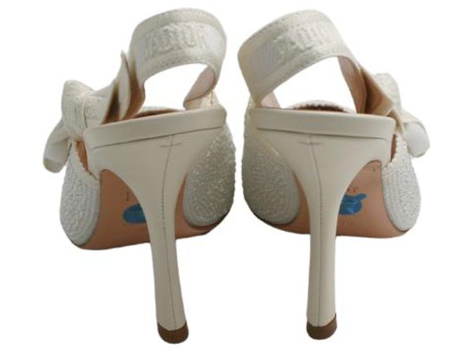 Christian Dior Slingback J'Adior con Perle in Resina Bianche Bianco - vista 4
