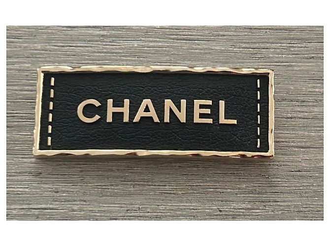 Broche rectangular Chanel negro de acero 2023 - vista 2
