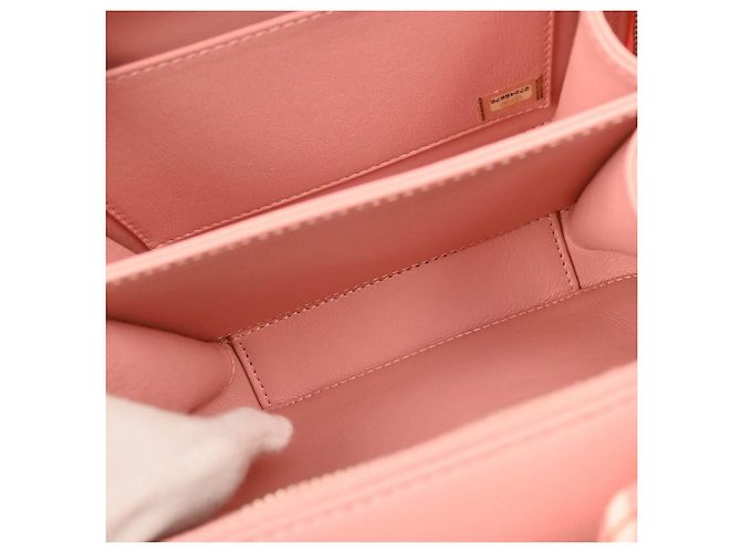 Chanel Vanity Case Filigrana Caviar Trapuntato con Pelle Striata Piccolo Rosa - vista 4