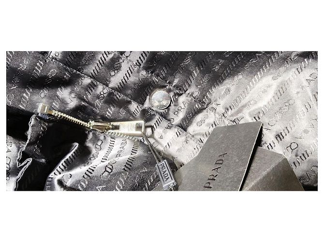 Prada Reversible Windbreaker Jacket Black Polyester - view 9