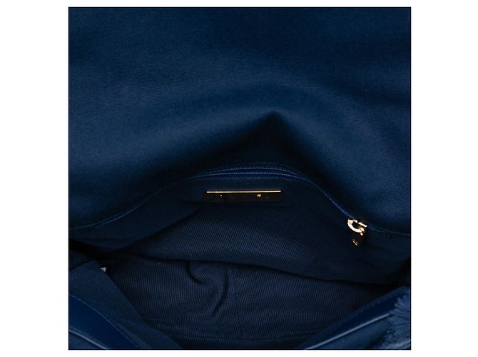 Chanel 19 Chanel Azul Médio Lona e Algodão 19 Flap - vista 4