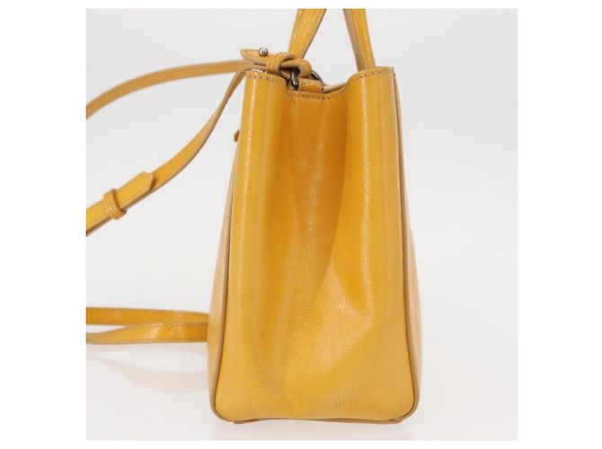 2 Jours Fendi 2Jours Leather Medium Giallo - vista 3