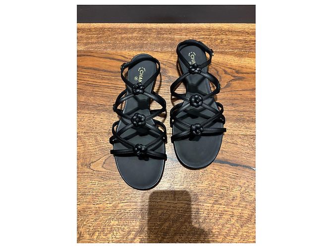 Sandali piccoli in pelle nera Camelia di Chanel 39 Nero - vista 11