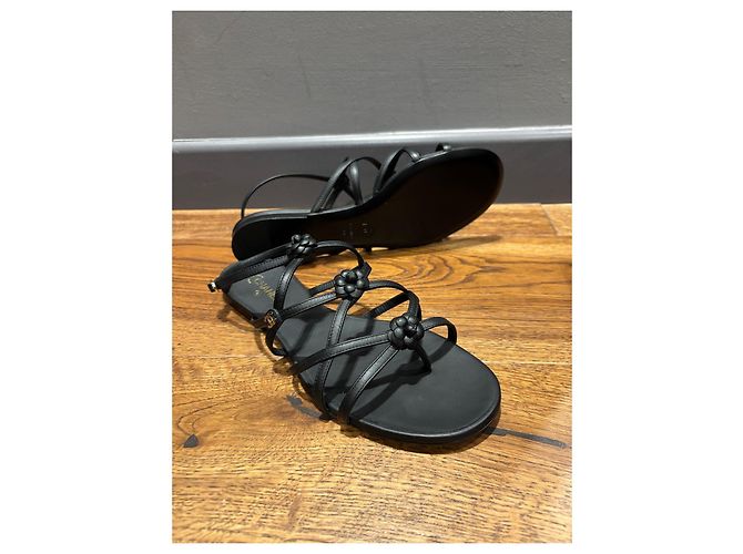 Sandali piccoli in pelle nera Camelia di Chanel 39 Nero - vista 12
