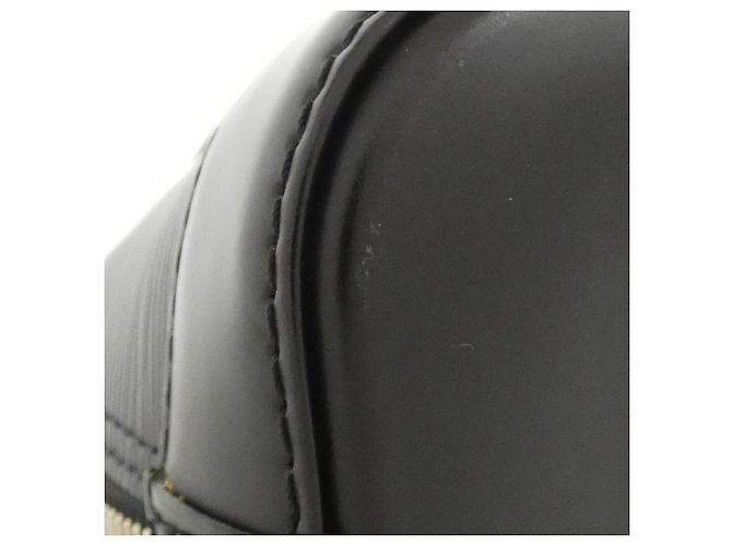 Borsa Alma BB in Epi di Louis Vuitton Nero - vista 3
