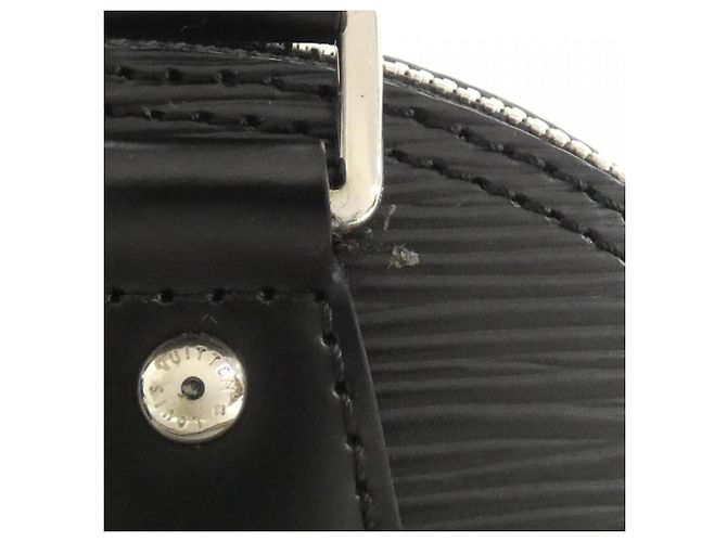 Borsa Alma BB in Epi di Louis Vuitton Nero - vista 7