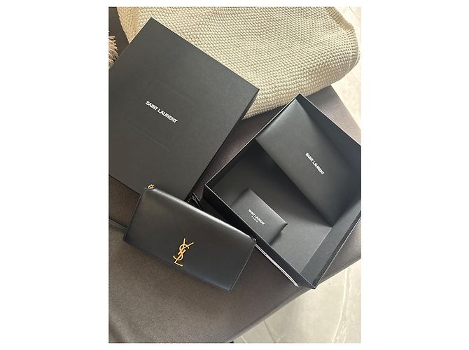 Saint Laurent Cassandre piccola borsa a mano in pelle nera Nero - vista 5