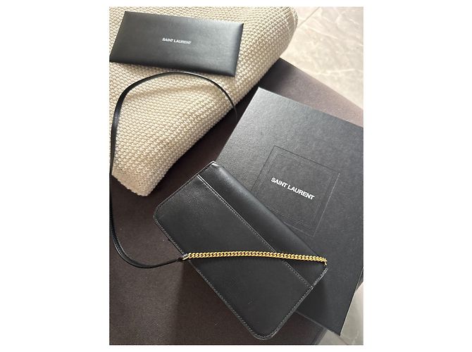 Saint Laurent Cassandre piccola borsa a mano in pelle nera Nero - vista 7