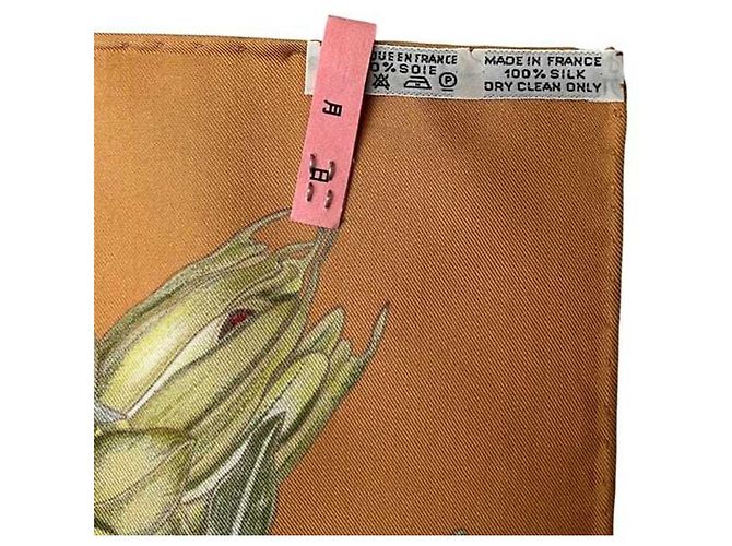 Bufanda Hermès Carré 90 Beige Naranja - vista 4