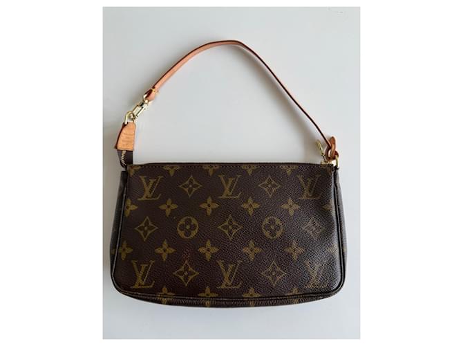 Louis Vuitton Pochette Accessoires Monogram Marrone - vista 3