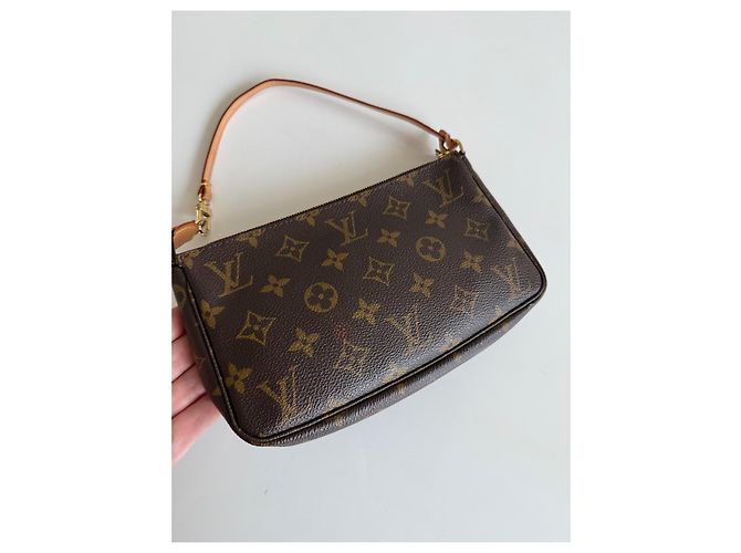 Louis Vuitton Pochette Accessoires Monogram Marrone - vista 8