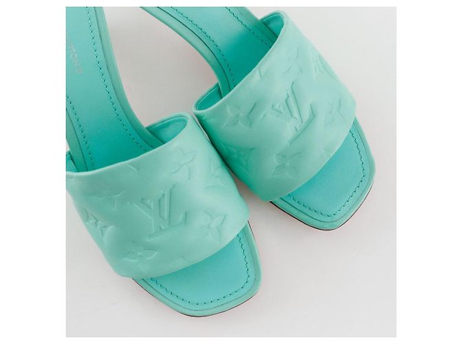 Louis Vuitton Revival Monogram Prägung Leder Sandalen Blau Hellblau - Ansicht 4