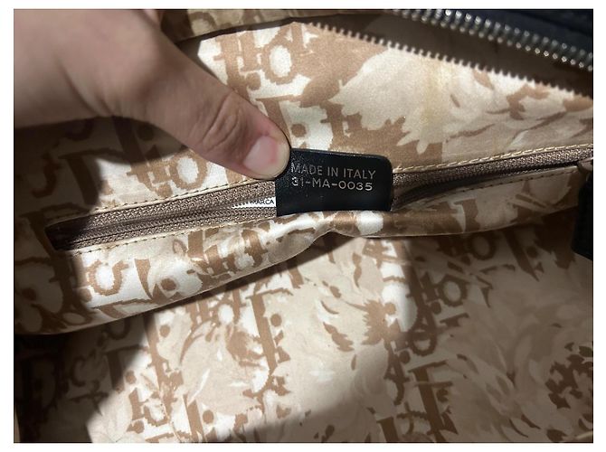 BORSO A MANO MEDIO DETECTIVE CHRISTIAN DIOR IN PELLE NERA Borsa a mano nera Nero - vista 19