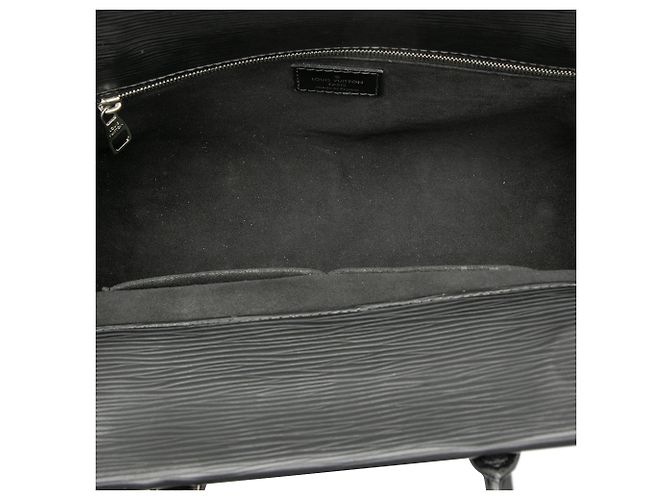 Louis Vuitton Marly BB in Epi Nero - vista 4