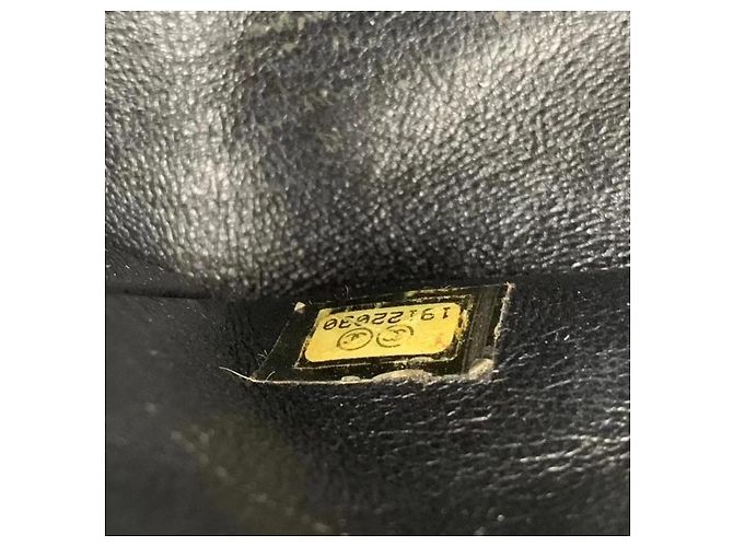 Bolso rectangular clásico mini Chanel en piel de charol negra Negro - vista 8