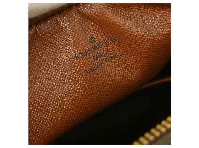 Borsa Danube Louis Vuitton in tela Monogram MM Marrone - vista 4