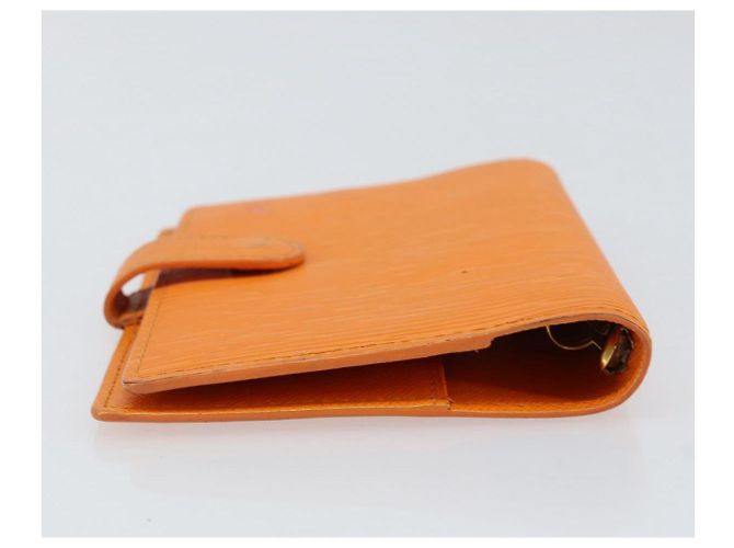 Cubierta de agenda Louis Vuitton en cuero Epi PM Naranja - vista 4