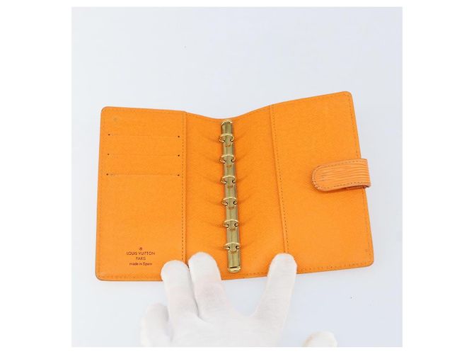 Cubierta de agenda Louis Vuitton en cuero Epi PM Naranja - vista 5
