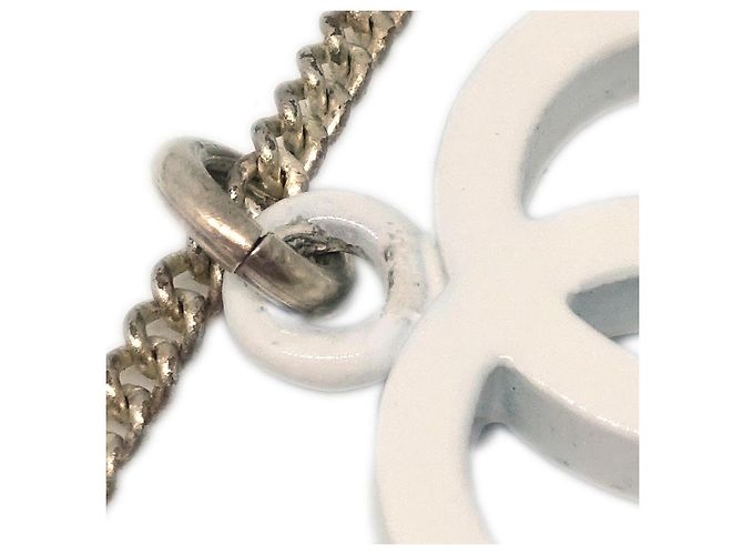 Lange Halskette aus Metall mit vintage CC-Anhänger von Chanel Silber - Ansicht 4