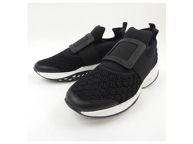 Sneakers Viv Run di Roger Vivier Nero - vista 3