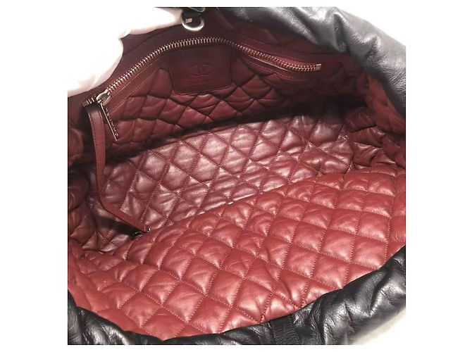 Chanel Coco Cocoon Tote Bag aus schwarzem, gestepptem Lammleder. - Ansicht 5