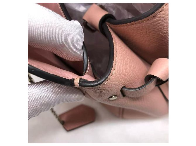 Borsa Louis Vuitton Milla PM in pelle di vitello rosa. - vista 7