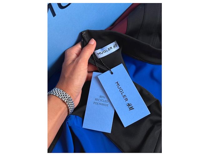 Thierry Mugler Vestido mini bodycon con panel de espiral Mugler x H&M - descontinuado Negro Azul Burdeos - vista 3