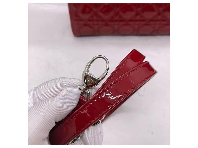 Christian Dior Grande borsa Lady Dior in pelle verniciata rossa - vista 9