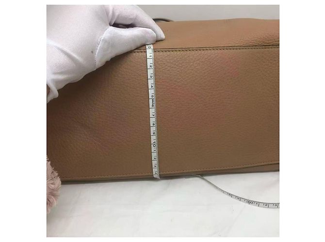 Borsa in pelle beige Gucci Medium Daily Bamboo con manico superiore - vista 9