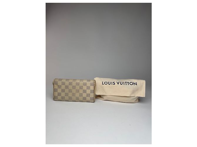 Vintage Louis Vuitton Damier Monogram Leather wallet white grey - view 2