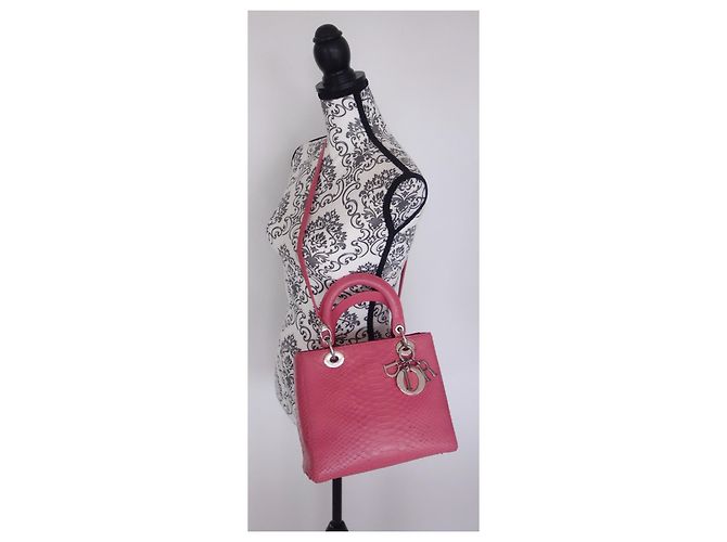 Christian Dior Bolso Lady Dior Python Rosa - vista 2
