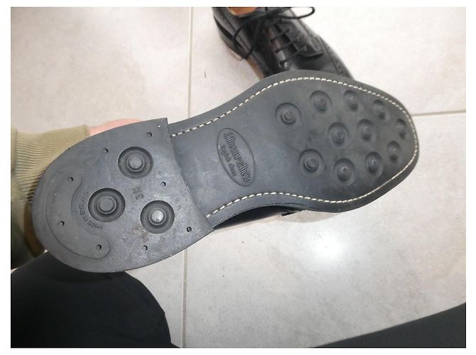 Scarpe Derby Grafton di Church's misura 9.5 44 con forme in cedro Nero - vista 4