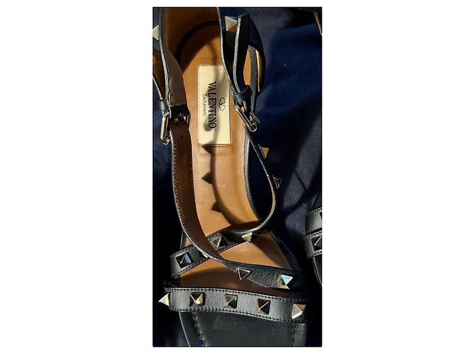 Sandali Rockstud Valentino Garavani in pelle nera Nero - vista 2