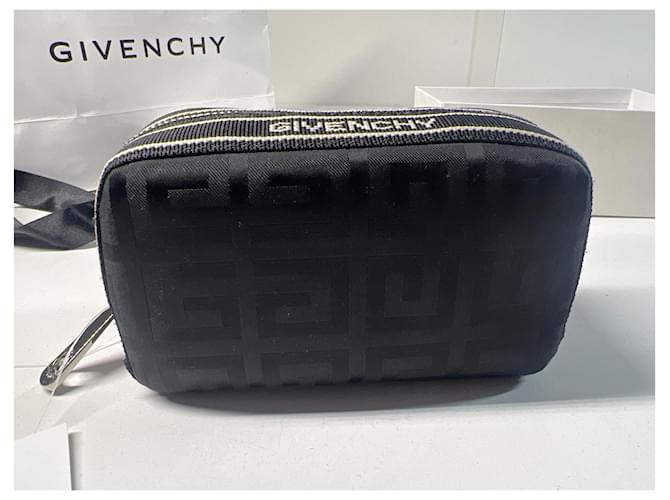 Pochette Givenchy - vista 4