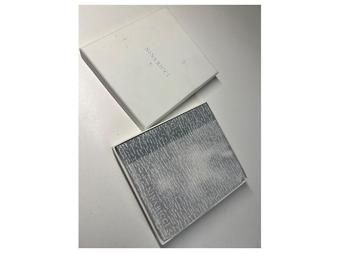 Nina Ricci Kleines Papiernotizbuch - Ansicht 2