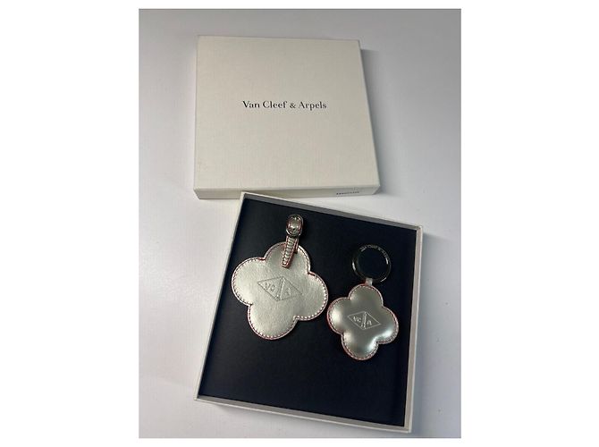 Van Cleef & Arpels Purses, wallets, cases - view 2