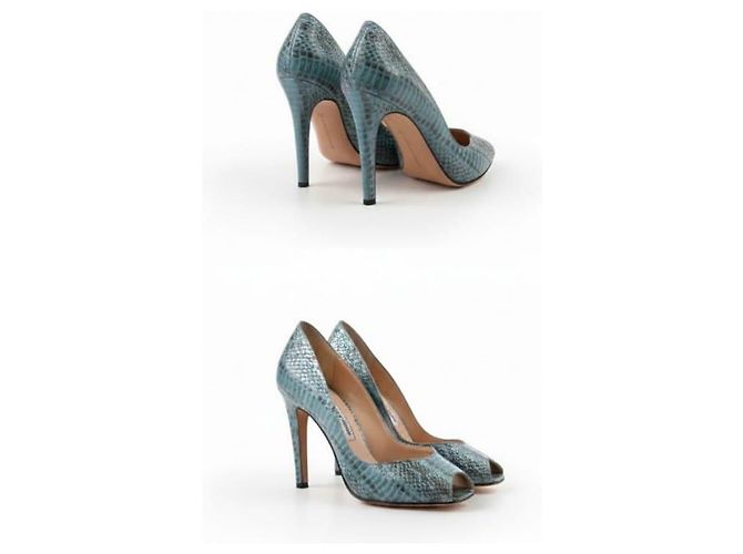 Manolo Blahnik Python Heels Light Blue - view 2