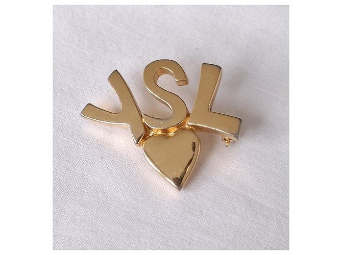 Spilla Yves Saint Laurent Cuore con Monogramma Oro D'oro Gold hardware - vista 8