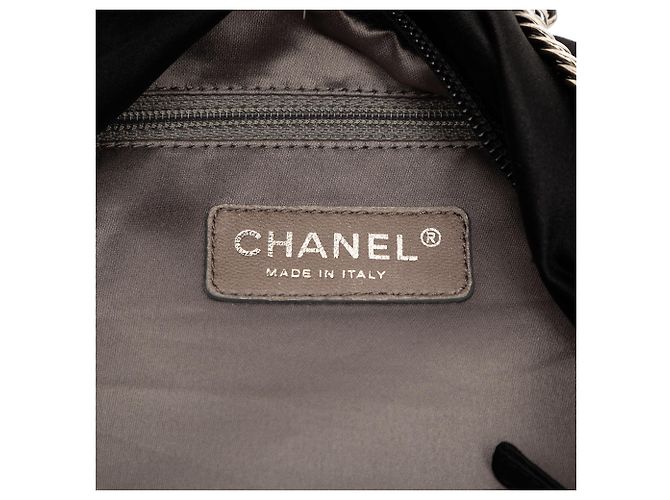 Borsa a Spalla Mademoiselle in Satin Nero Medio con Fiocco Chanel - vista 5