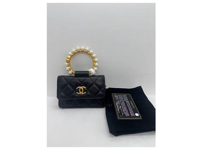 Chanel Clutch aus gestepptem Lammleder mit Perlenkrone Schwarz - Ansicht 5