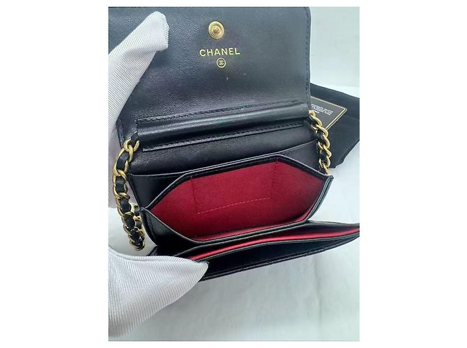 Chanel Clutch aus gestepptem Lammleder mit Perlenkrone Schwarz - Ansicht 9