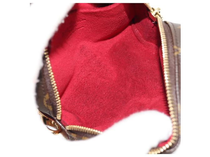 Pochete Wapity em Canvas Monogram Louis Vuitton Marrom - vista 5