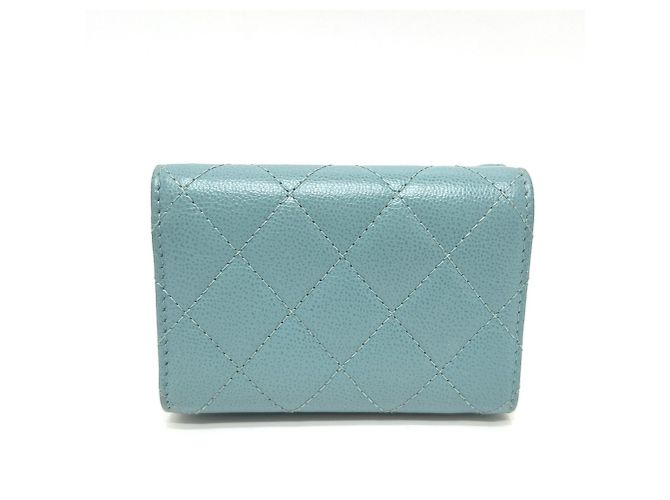 Chanel Hellblau Tri-Fold Geldbörse - Ansicht 2