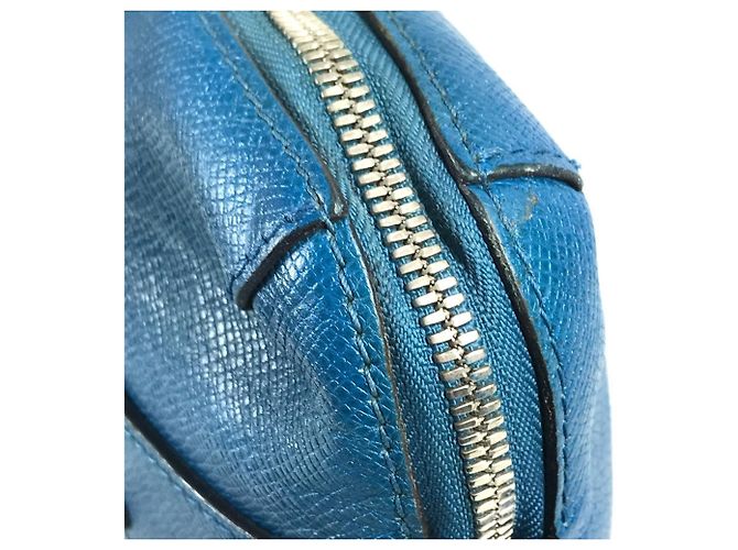 Bolso Mensajero PM Taiga Grigori Louis Vuitton Azul - vista 13